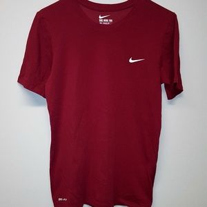 Nike top