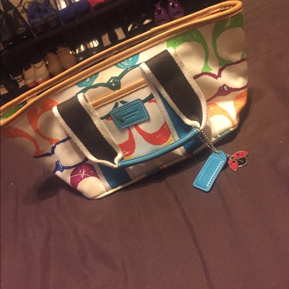 Purse - Picture 1 of 1