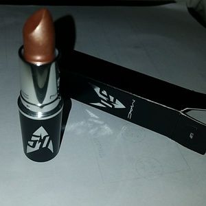 Mac limited edition lipstick Llap
