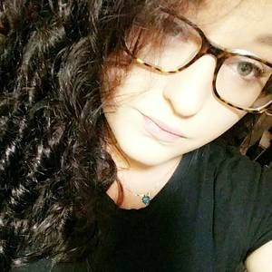 Meet your Posher, Becca