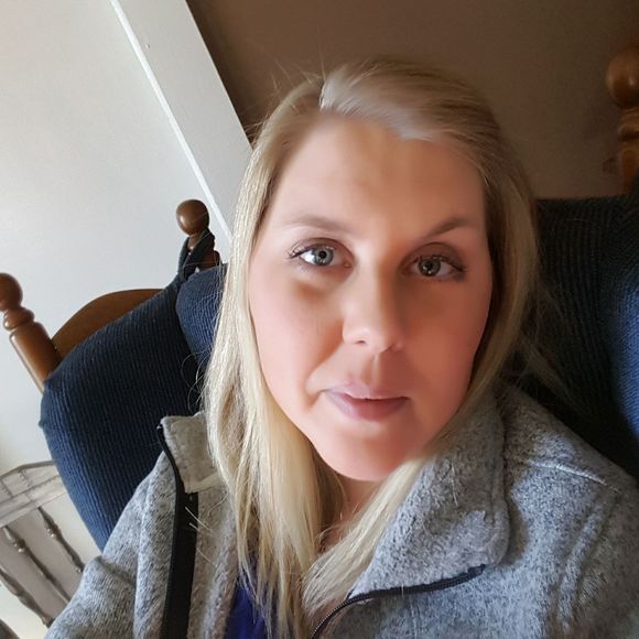 Meet your Posher, Sarah - Picture 1 of 1