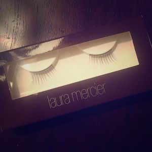 NEW Laura Mercier Eyelashes