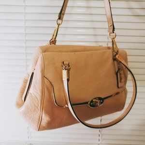 Coach Madison East West Pink Satchel ??