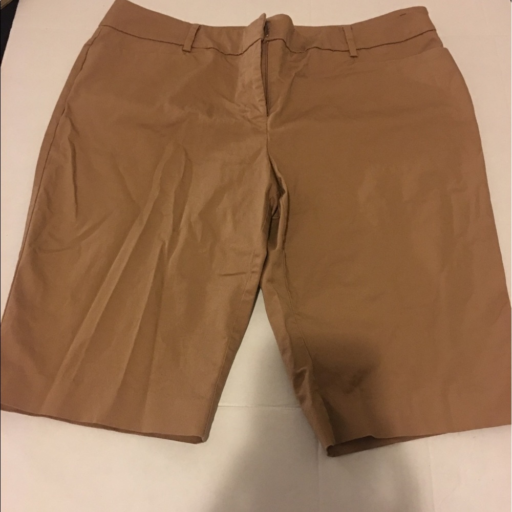 New York & Company Bermuda shorts size 14