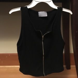 Brandy Melville/Nollie Tank top/ crop top