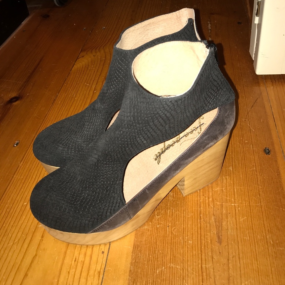 Free people horizon clog