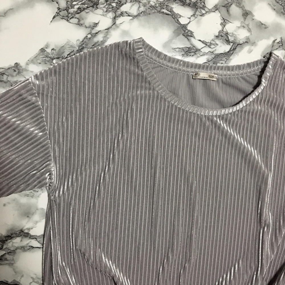 PLEATED VELVET CROP TOP