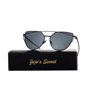 Cat Eye Mirrored Frame Sunnies