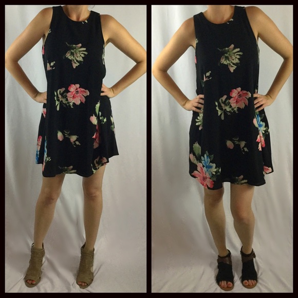 SUMMER CLEARANCE π Floral Mini Dress - Picture 4 of 6