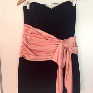 SALE 💖 NEW! Betsy Johnson Velvet Cocktail Dress