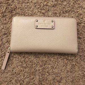 Kate Spade Off-White Wallet