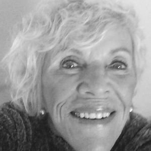 Meet your Posher, Elena