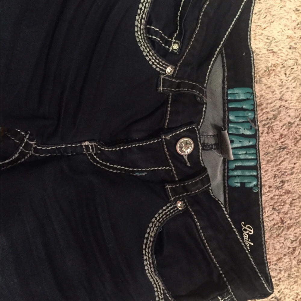 Hydraulic Dark Denim Maurice's Capris
