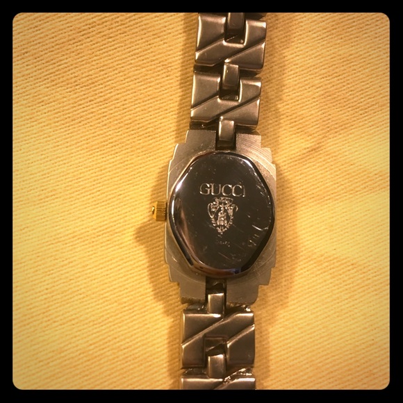 Gucci vintage watch main image 3