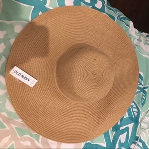 Floppy sun hat