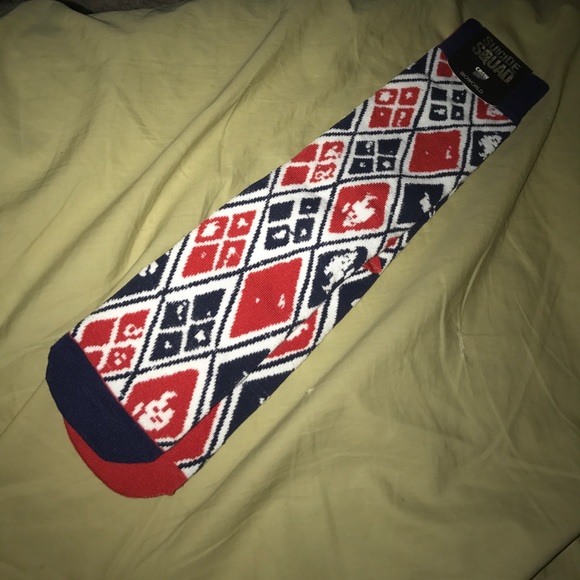 Suicide Squad Harley Quinn socks Loot Crate - Picture 2 of 4