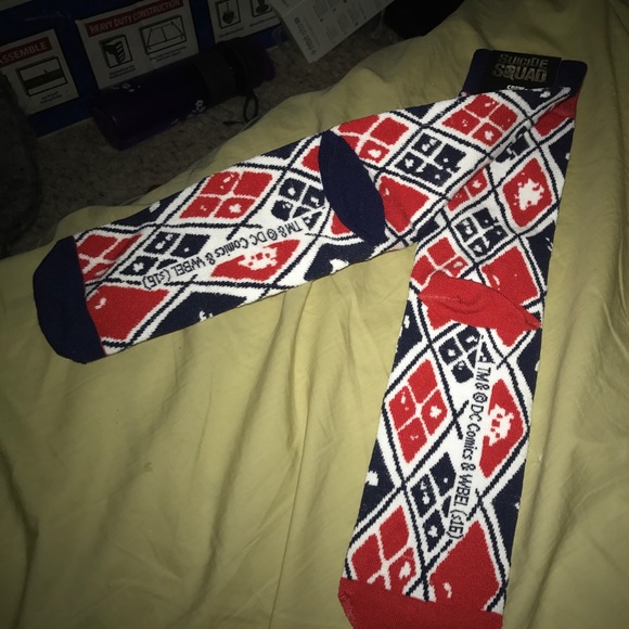 Suicide Squad Harley Quinn socks Loot Crate - Picture 3 of 4
