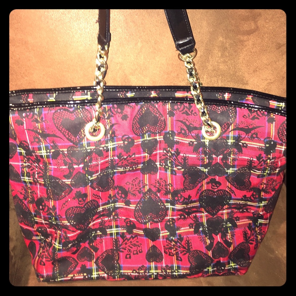 Betsey Johnson Tote 🌹❤️💀