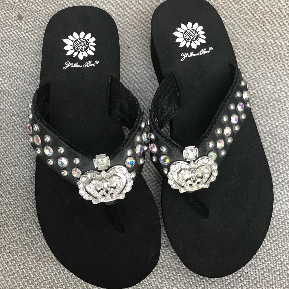 Yellow box sandal New