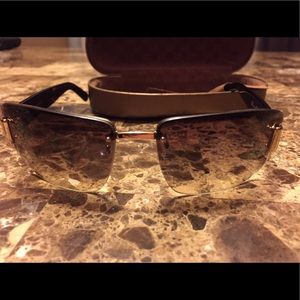 Sunglasses in very good condition original .