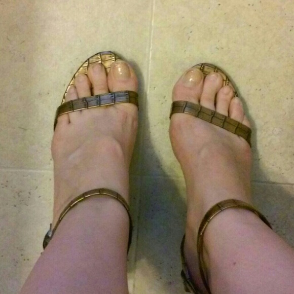 High Heels - Picture 4 of 6