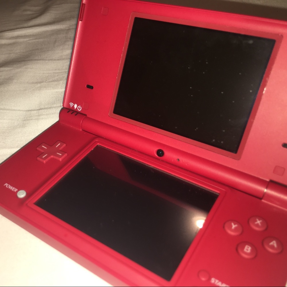 Nintendo DS (RED) - Picture 2 of 2