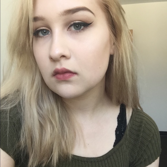 Meet your Posher, Sophie - Picture 1 of 1