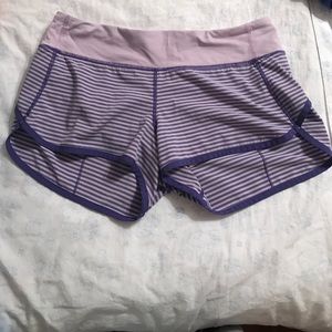 Size 6 lululemon shorts