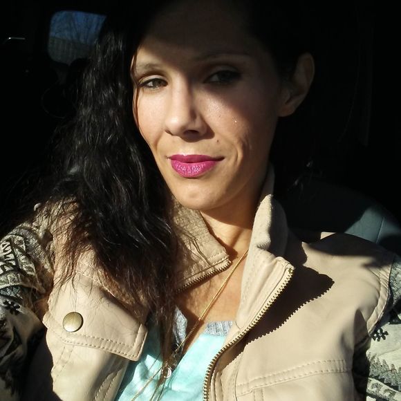 Meet your Posher, Jessica - Picture 1 of 1