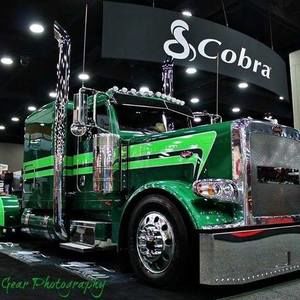 Meet your Posher, Raymond