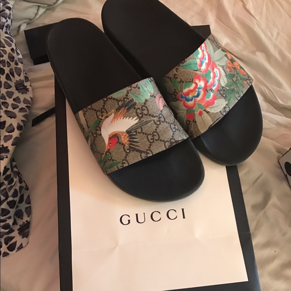 Gucci Tian Slides