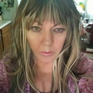 Meet your Posher, Debra