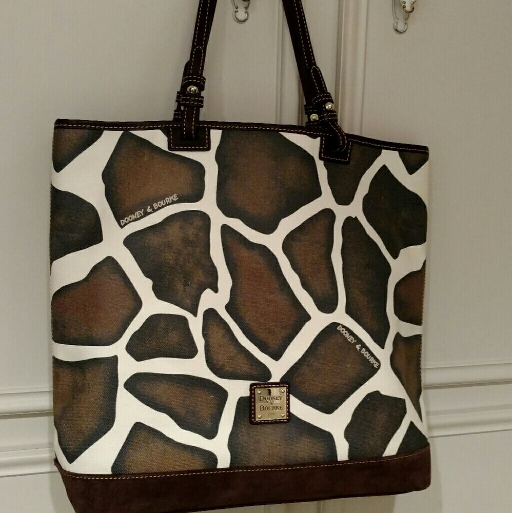 Dooney and Bourke Carry All Tote