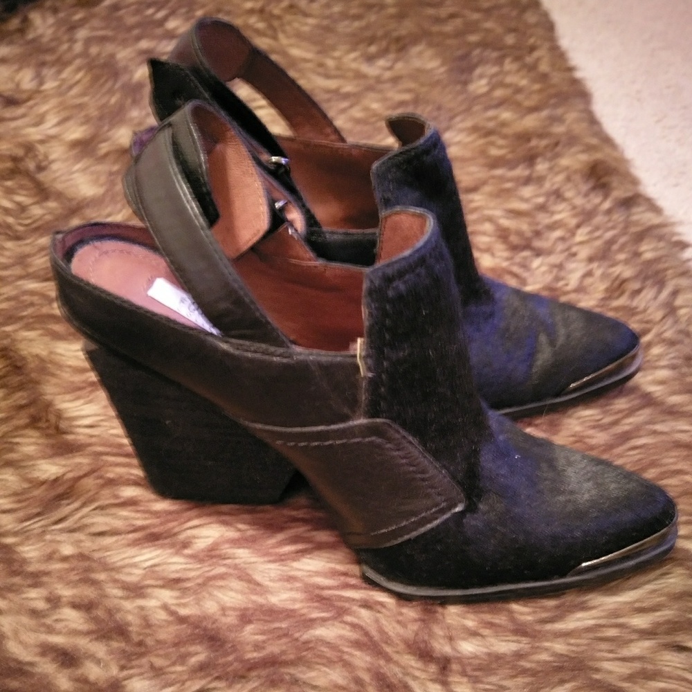 🆕 Suede fur leather heeled ankle booties