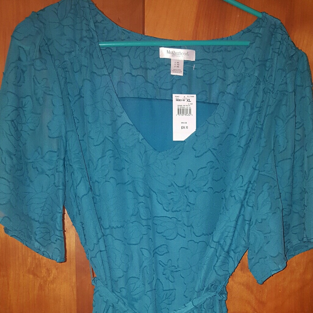 Motherhood maternity shirt