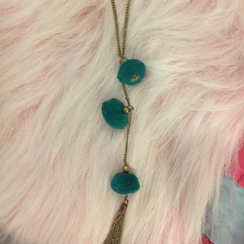 Green pom pom lariat necklace