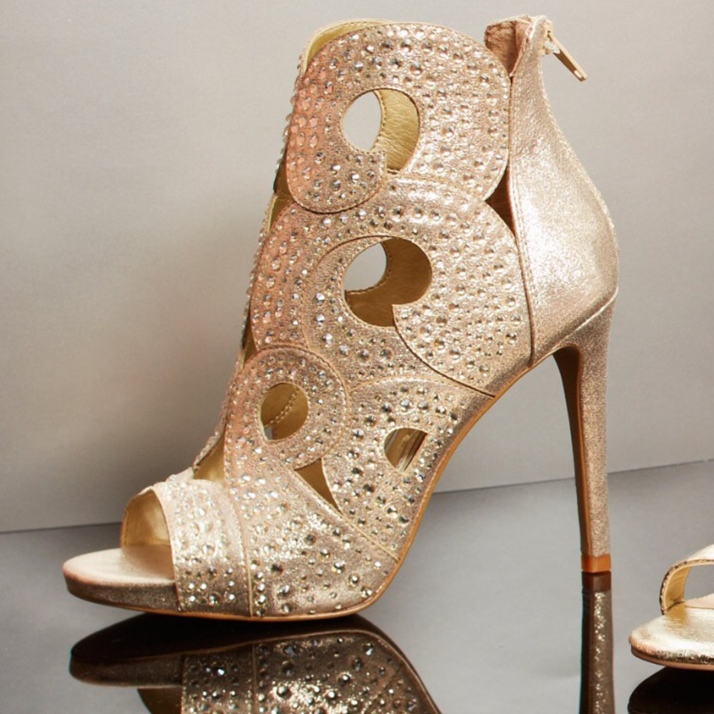 Gianni Bini Platinum Collection Shoes