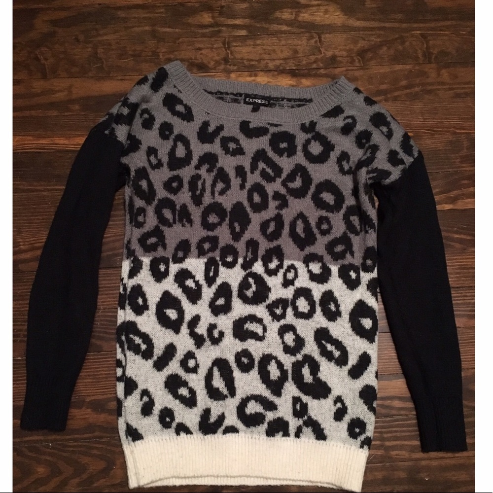 ❗️Price reduced❗️Express wool sweater