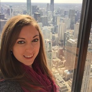 Meet your Posher, Whitney