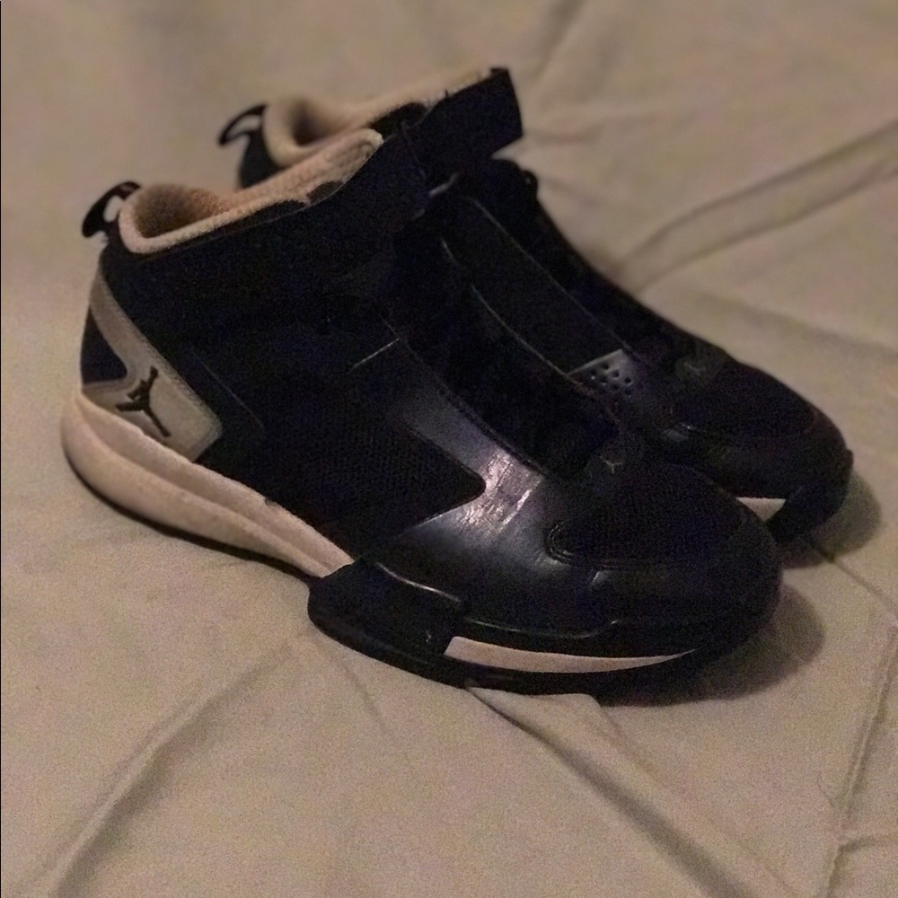 NIke Jordan BCT MID TRAINING  SHOES (454043 004)