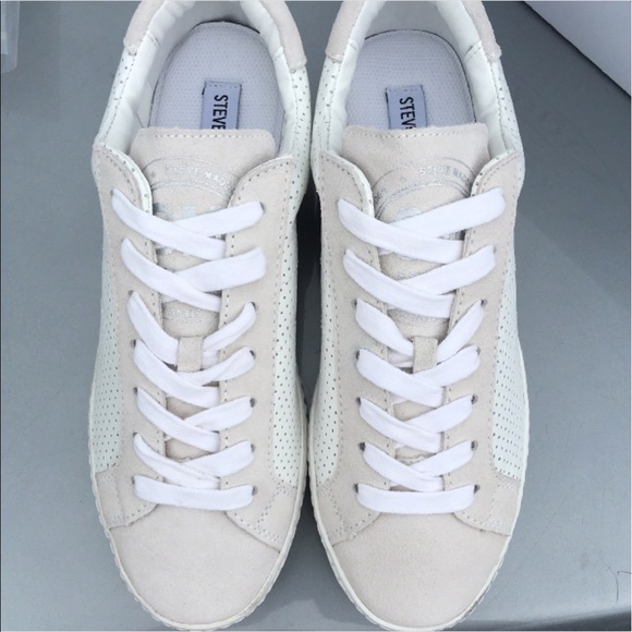 New Steve Madden Women's Sneakers   - Picture 4 of 5