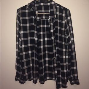 B&w plaid button up