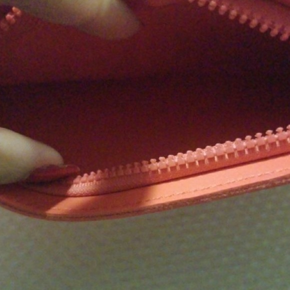 Bag - Picture 3 of 3