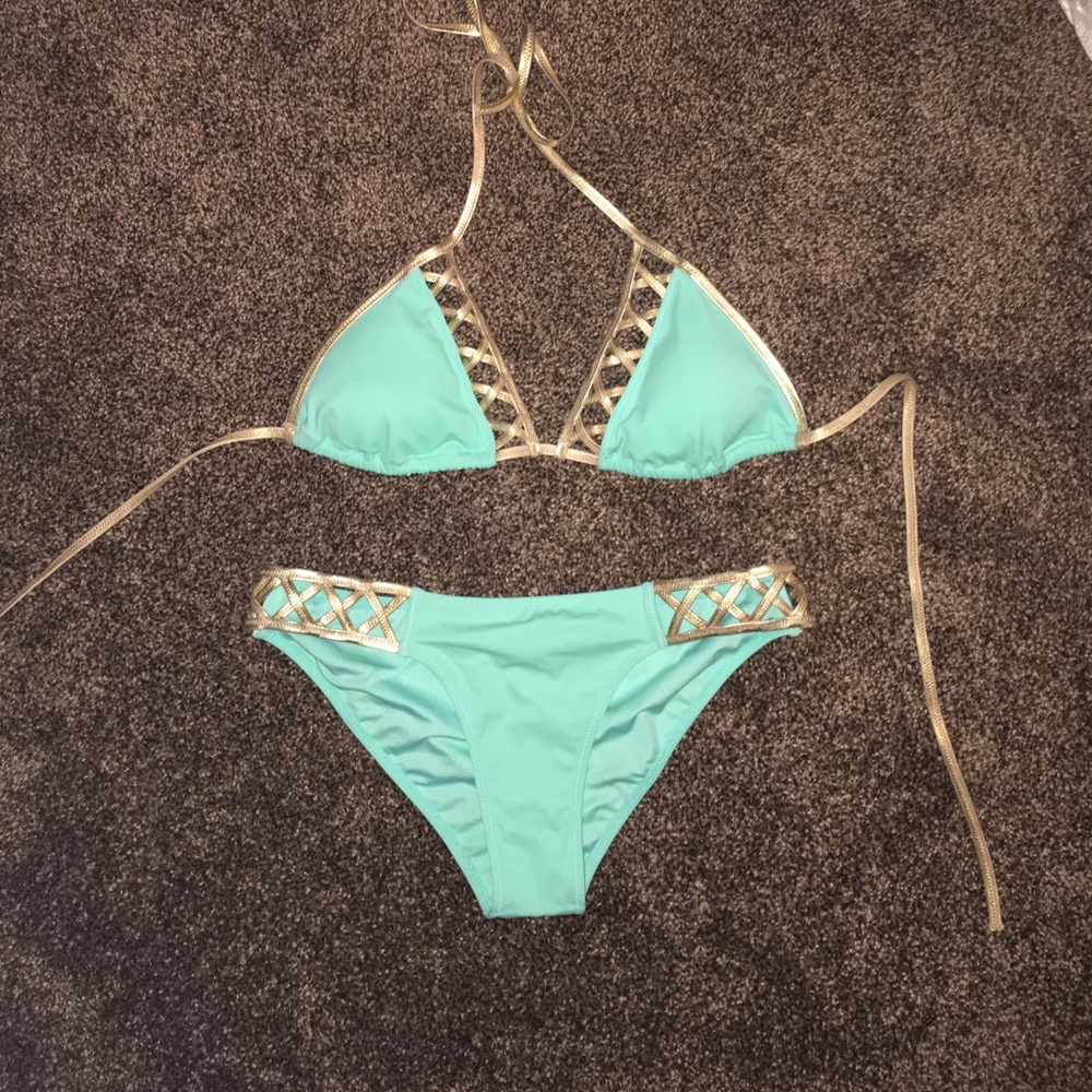 Size small Victoria's Secret bikini