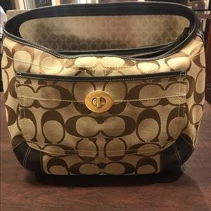 PRICE DROP *Authentic* Signature Coach Handbag