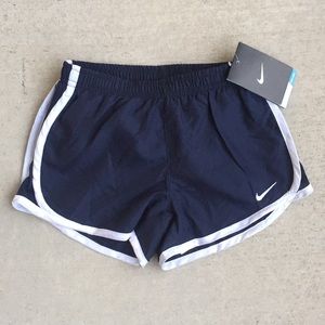 NWT NIKE DRI-FIT GIRLS SHORTS