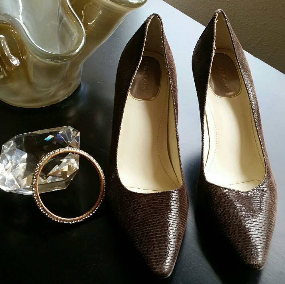 🎉HP🎉Calvin Klein Faux Snakeskin Dolly Pumps🐍 - Picture 2 of 8