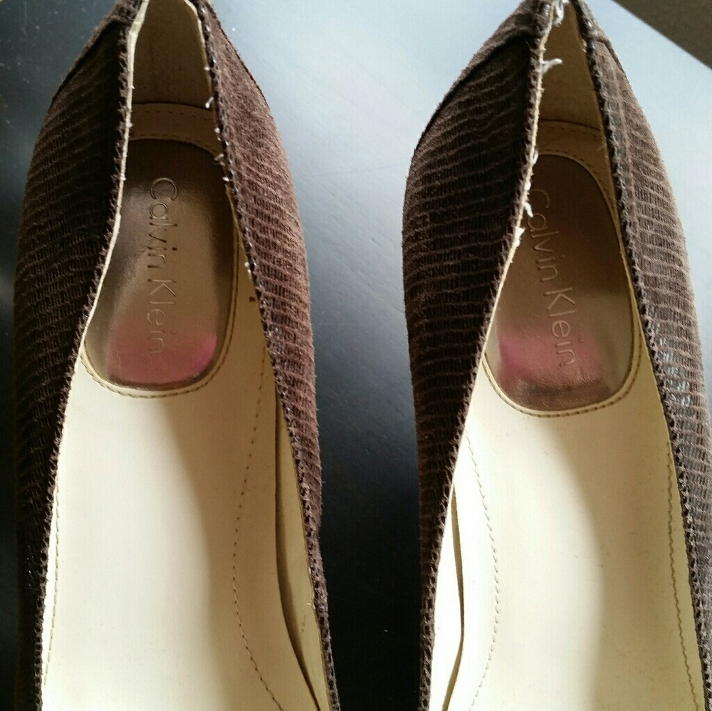 🎉HP🎉Calvin Klein Faux Snakeskin Dolly Pumps🐍 - Picture 3 of 8
