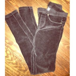 Macys Hue courderoy leggings