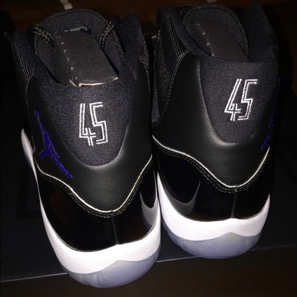 Space jam 11's (2016) - Picture 2 of 4